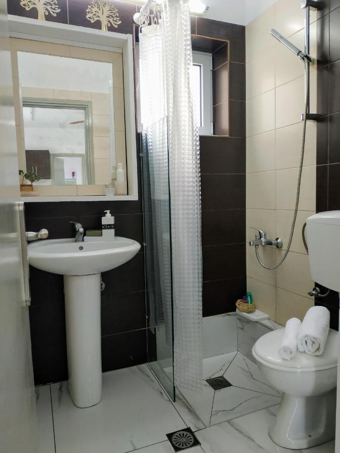 Suite Of Light Rooms Perama  Bagian luar foto